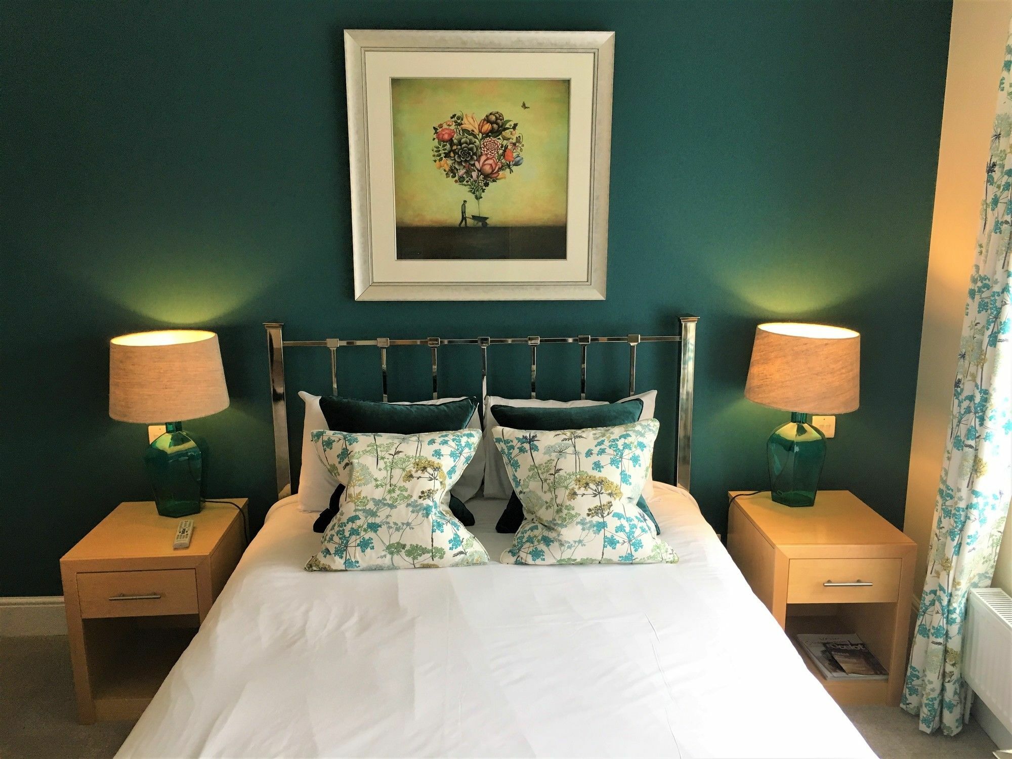 The Highworth Hotel 스윈던 외부 사진